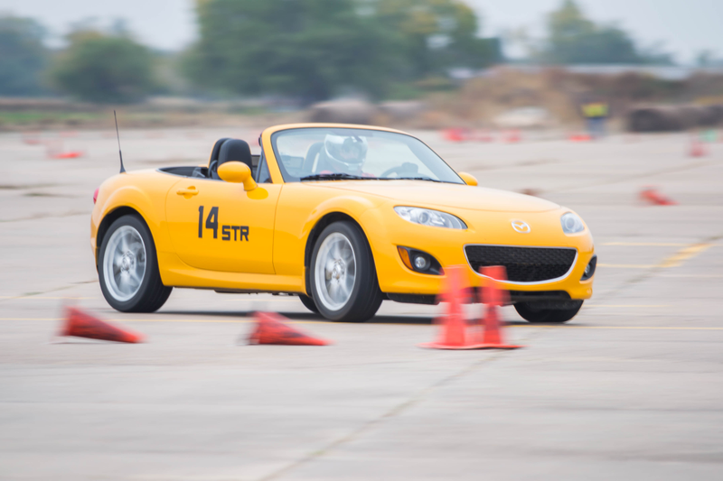 Illustration for article titled I took pictures at Autocross